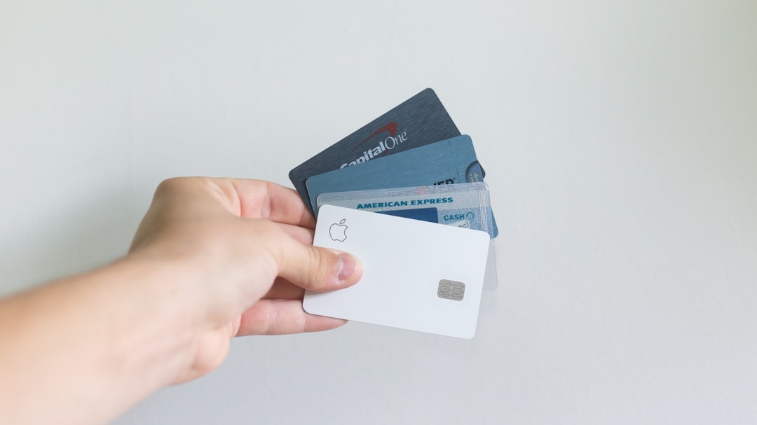 PostFinance Kreditkarten im Test: Welche Karte passt zu Ihren Bedürfnissen?