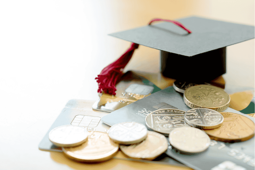 Studium finanzieren ohne Schuldenfalle: BAföG, Nebenjob und Budget im Überblick